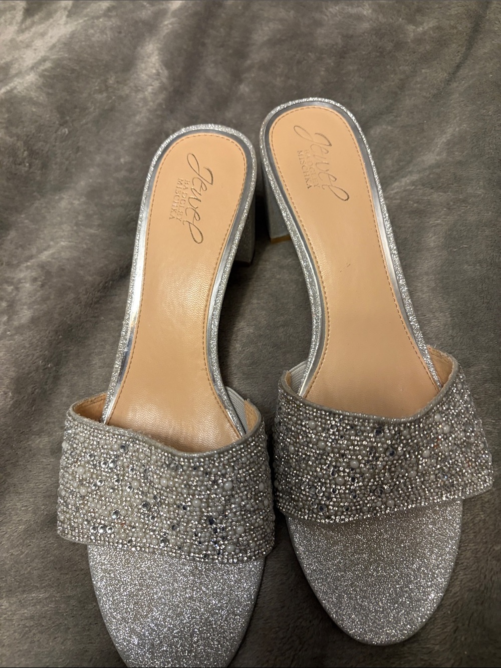 Jewel Badgley Mischka Silver Glitter Beaded Slide Mules
